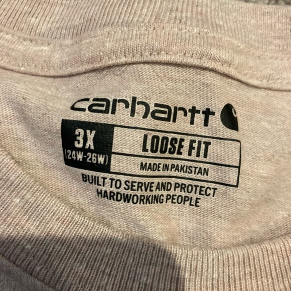 Carhartt gray with a slight pink tinge T-shirt with front pocket. - Picture 4 of 4